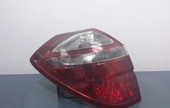 Subaru Legacy Rear/tail lights 220-20952