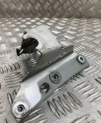 Audi A7 S7 4G Fender mounting bracket 4G8821136D
