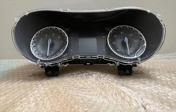 Chrysler Pacifica Speedometer (instrument cluster) 68227903AF 01056289000226