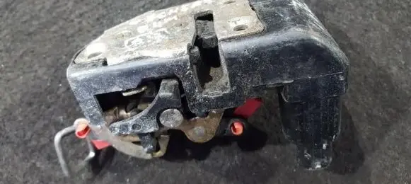 Jeep Cherokee Rear door lock