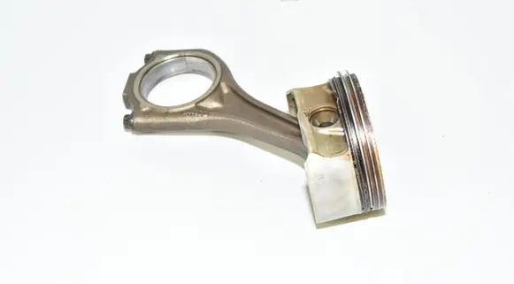 BMW 7 E65 E66 Piston 7544525