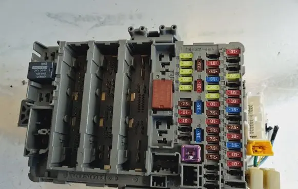 Honda CR-V Fuse box set 116RA000021