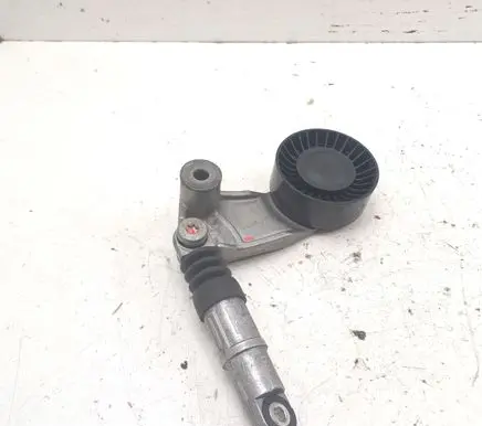 Mercedes-Benz C W204 Alternator belt tensioner F55272401 F5527241