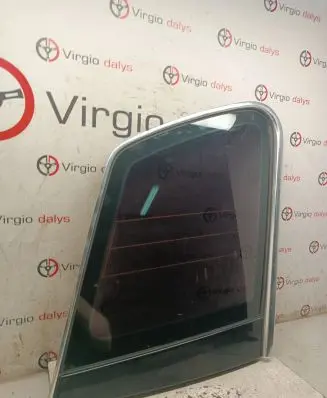 Volkswagen Touareg I Rear side window 7L6845297