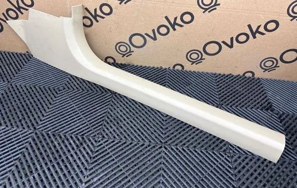 Chevrolet Corvette C6 Front sill trim cover GMX245