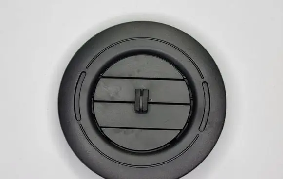 Dodge Durango III Air vent grill in roof 
