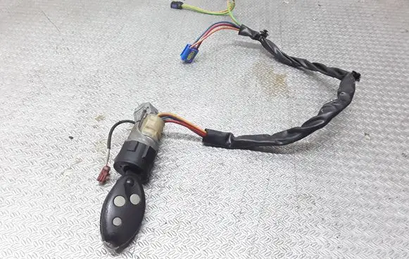 Citroen C5 Ignition lock 9632897680