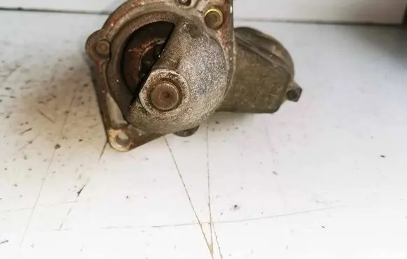 Opel Agila A Starter motor 09130838