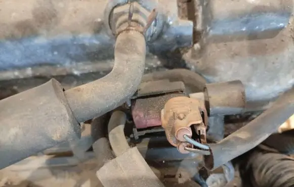 Toyota Avensis T250 Turbo solenoid valve