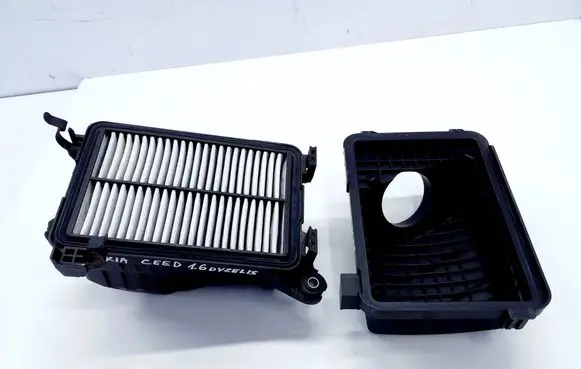 KIA Ceed Air filter box 28110M6900