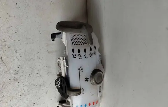 Toyota Aygo AB10 Climate control unit 55900