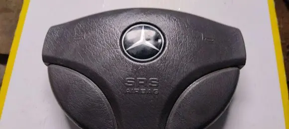 Mercedes-Benz A W168 Steering wheel airbag 1684600098