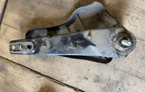 Nissan X-Trail T33 Other rear suspension part 36291