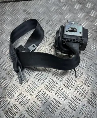 Nissan Qashqai Front seatbelt 5507746