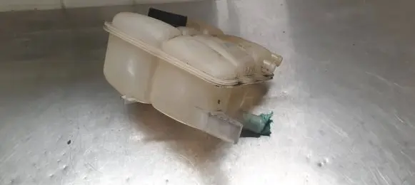 Ford Focus Coolant expansion tank/reservoir AV418K218DA 8V618K218D 8V618K218A