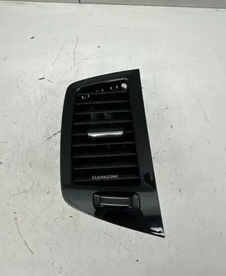Volvo XC90 Dash center air vent grill 31363714 0948100602 28072015