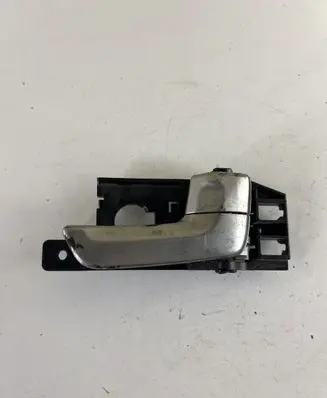 KIA Sportage Front door interior handle