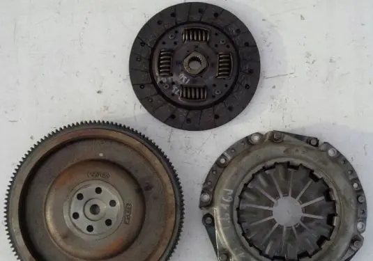 Hyundai i30 Clutch pressure plate 4963602 41300-26010