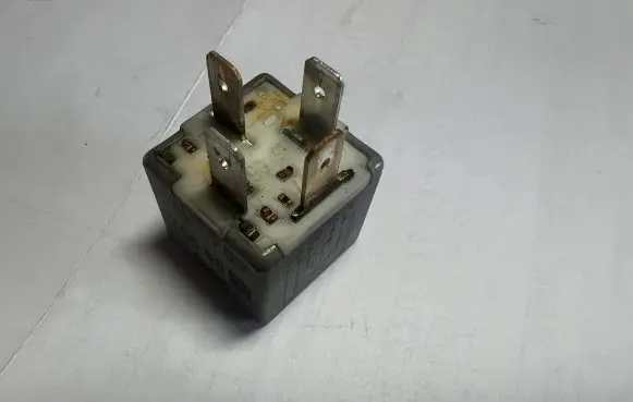 Audi 80 90 S2 B4 Other relay 443951253K