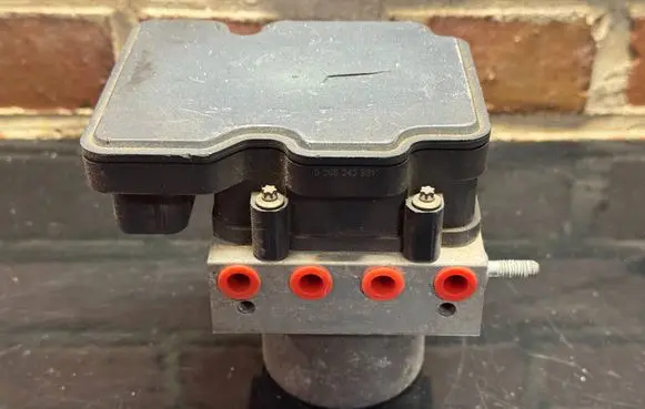 Mercedes-Benz Sprinter W906 ABS Pump A9069008401 307253145 269517