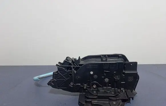 BMW M3 Rear door lock 7445045