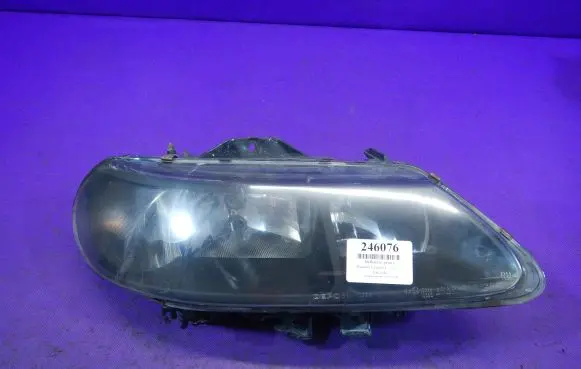 Renault Laguna I Headlight/headlamp