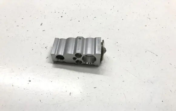 Honda HR-V Air conditioning (A/C) expansion valve 4475006770 8G28