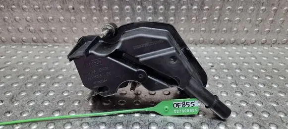 Ford Focus Oil breather separator S27698855 H6BG6C757BA