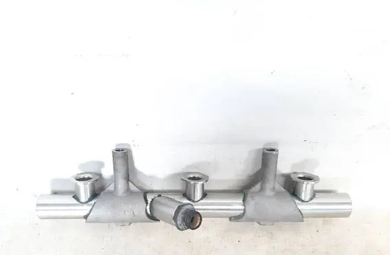 Audi Q7 4M Fuel main line pipe 06E130090AJ