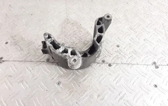 Generator/alternator bracket
