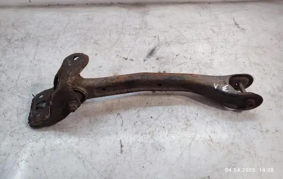 Suzuki Grand Vitara II Rear control arm