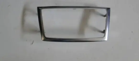 Mercedes-Benz ML W166 Radio/GPS head unit trim A1666800317