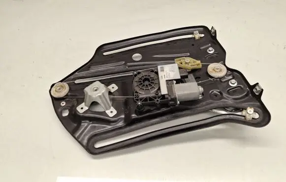 BMW 4 G22 G23 G24 G26 Rear door window regulator with motor 5A071C5