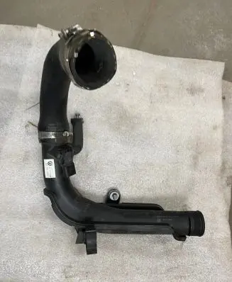 Volkswagen Golf VI Intercooler hose/pipe 1K0145762HS 1K0145834AT