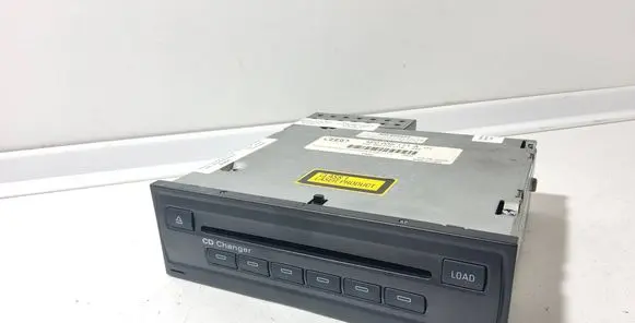 Audi A8 S8 D3 4E CD/DVD changer 4E0035111A