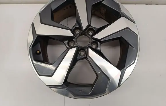 Nissan Qashqai J12 R18 alloy rim 6UA8B