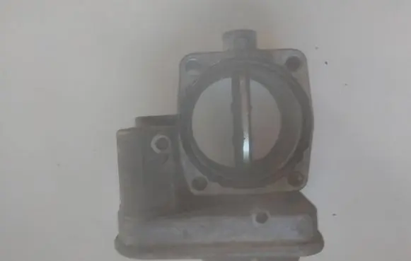 Opel Zafira B Throttle body valve 