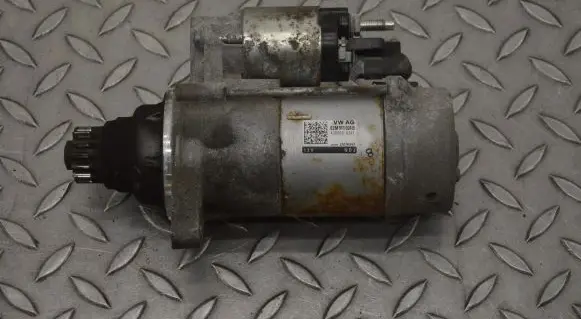 Volkswagen Golf VII Starter motor 02M911024B 4380000241