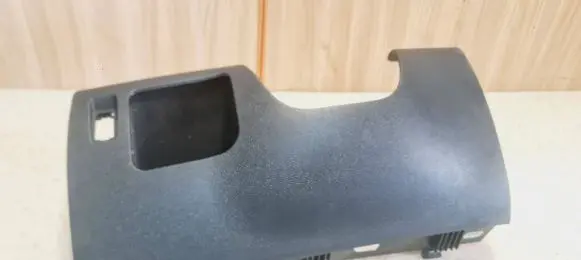 Dashboard lower bottom trim panel
