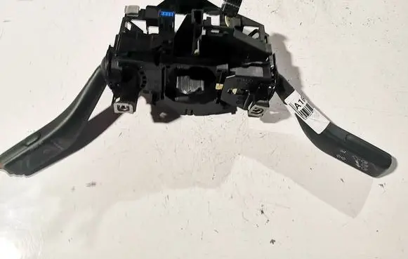 Skoda Octavia Mk2 (1Z) Indicator stalk 1k0953513e