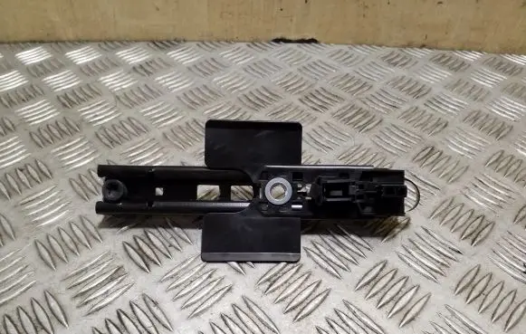 Land Rover Range Rover Sport L494 Seat belt adjustment rail 616773300