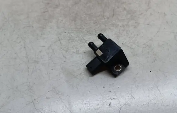 BMW 5 F10 F11 Exhaust gas pressure sensor 7805758