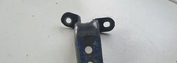 Toyota Verso Front door upper hinge