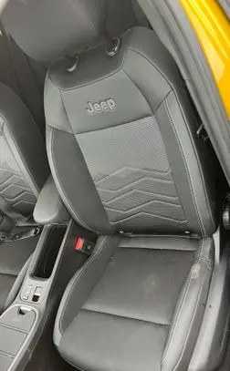 Jeep Avenger Front driver seat 