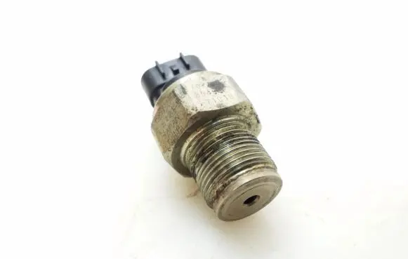 Fuel pressure sensor