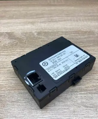 Mercedes-Benz E W211 Climate control unit A2114452500 A2115403545 USED
