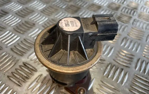 Honda Civic EGR valve 390285