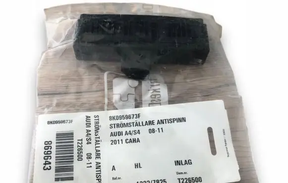 Audi A4 S4 B5 8D ESP (stability program) switch 8K0959673F