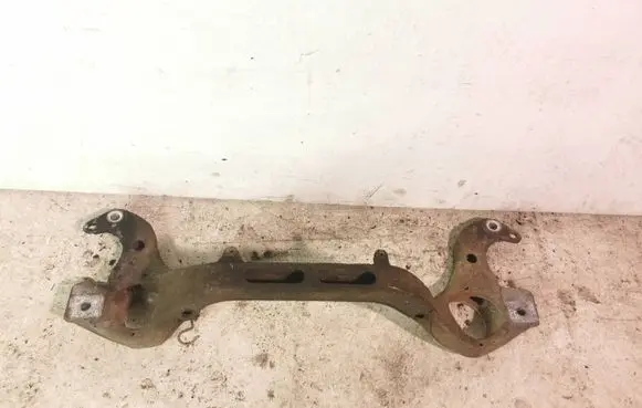 Volkswagen Touareg I Front subframe 7l6199207