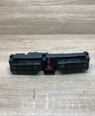 Mercedes-Benz C W203 Hazard light switch 2038214951